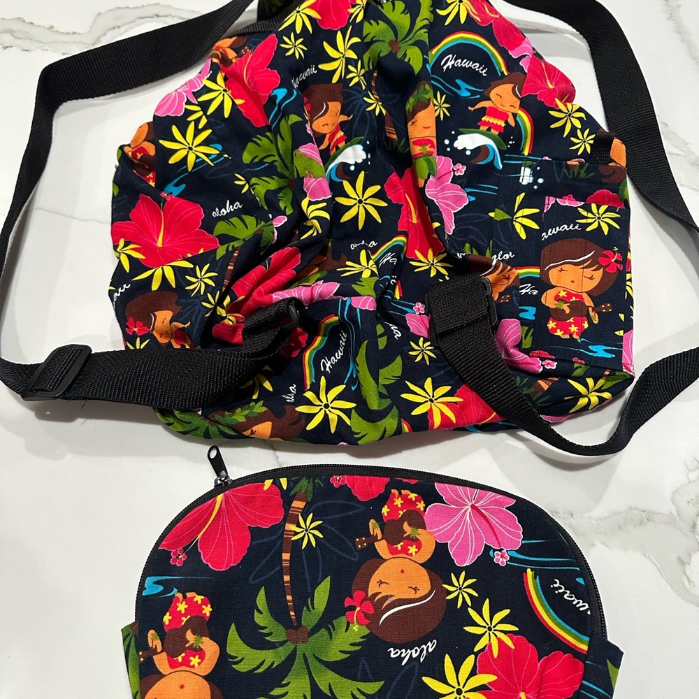 Hawaiian Themed Women's Backpack and Pouch Set - Black with Floral Print - Picture 2 of 4